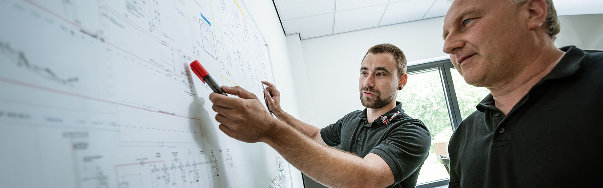 Heyde Mitarbeiter bei der Planung Versorgungstechnik
